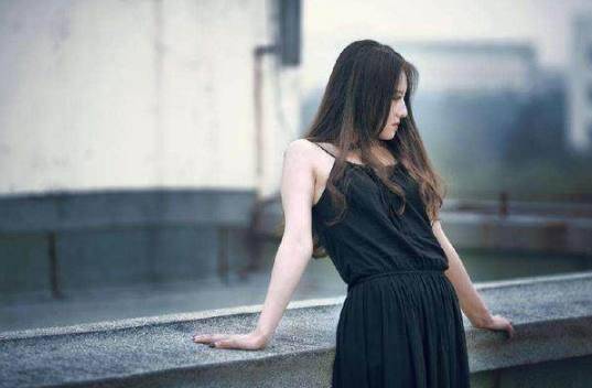 結婚第二天，丈夫就打得我骨折，爸媽來醫院看我，給了丈夫7萬！