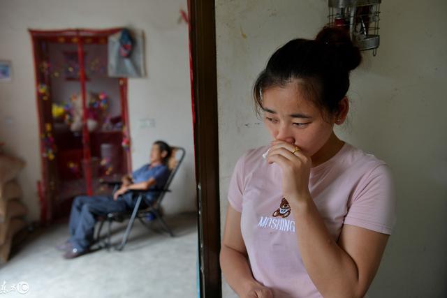 我從小就知道「姊姊是養女」，父親往 生後我把她趕出家裡，沒想到看了「父親留下的信」我後悔不已！ 