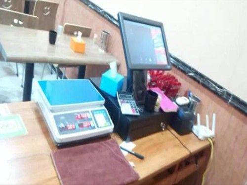 給父親辦壽宴，兒女們偷偷買了單，出門後老闆卻攔著不讓走：先把賬算完