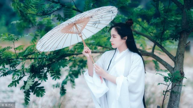 有智慧的母親為女兒打算：出嫁之前把你的錢交給我，別帶去婆家了