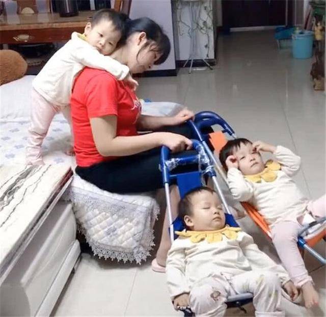 妻子和母親照顧3胞胎，妻子經常抱怨累，回家看到場面丈夫淚目
