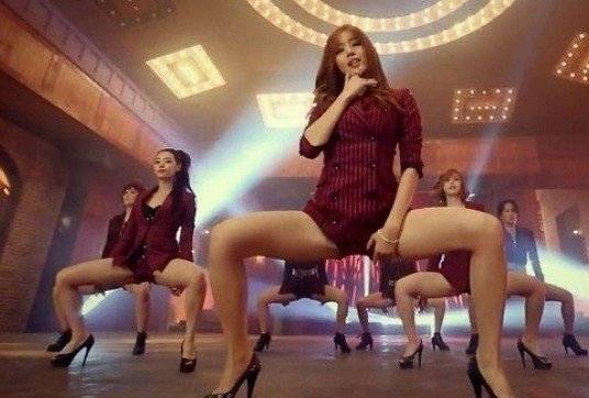男人最想咬的女性十個部位，第一名沒想到竟然是...