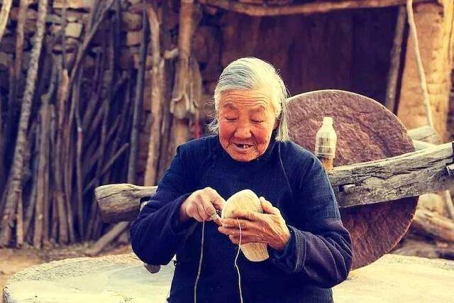 公婆偏心、新房給弟弟，舊房分給哥哥，不久公婆和弟弟就後悔死了