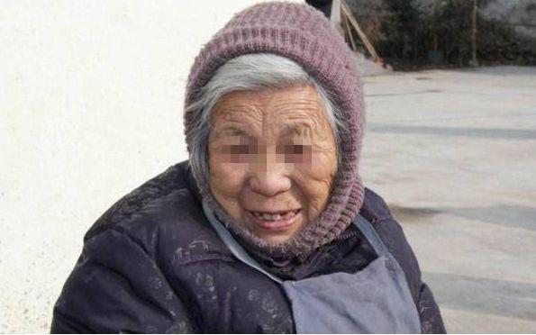 我用老公手機發紅包安慰離婚的小姑子，看到回復俺離婚了