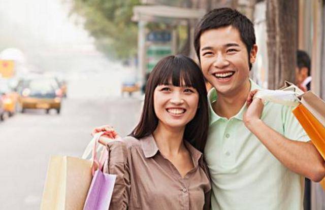 結婚當晚婆婆讓我拿出陪嫁，我不同意就打我，隔天我笑著走進醫院