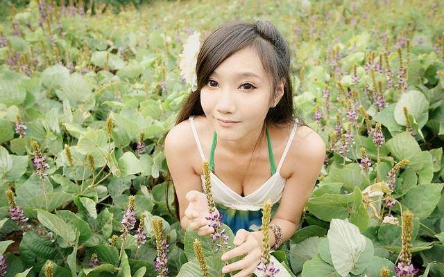 懷孕八個月她被婆婆趕出家門凈身出戶，兩年後他們哭著求她回去！