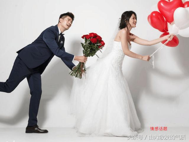 「母親病危我帶老婆一起去看望，老婆一番話後，我怒提離婚」