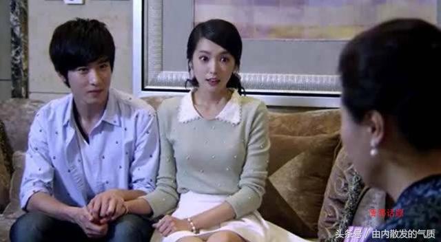 「結婚第二天，婆婆神秘兮兮的讓我去她房間，我羞紅了臉」