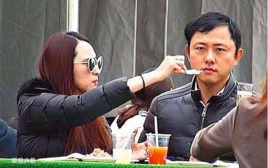  她曾被大小S看不起，如今未婚懷三胎男寶，身價已經幾十億 !