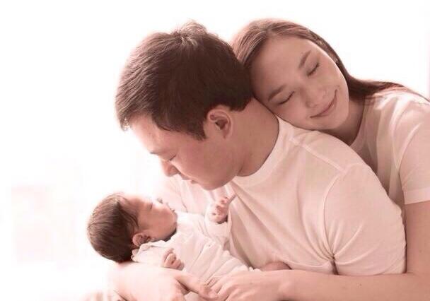  她曾被大小S看不起，如今未婚懷三胎男寶，身價已經幾十億 !
