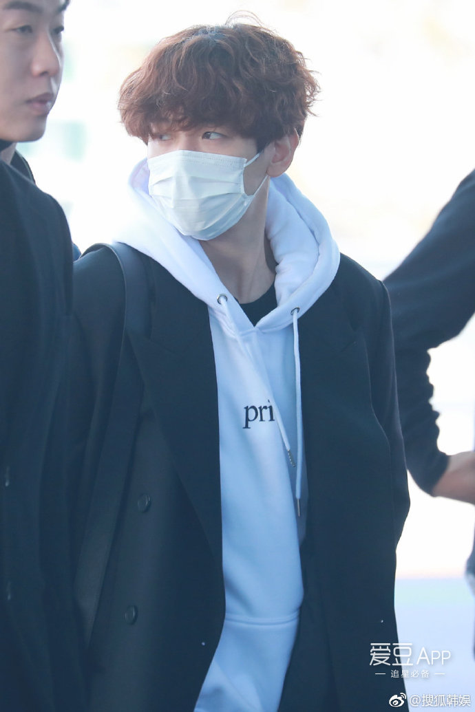 [EXO][新聞]190225 嘴角微揚笑的時候會讓人心動的鐘大，被評為「嘴角美男」！