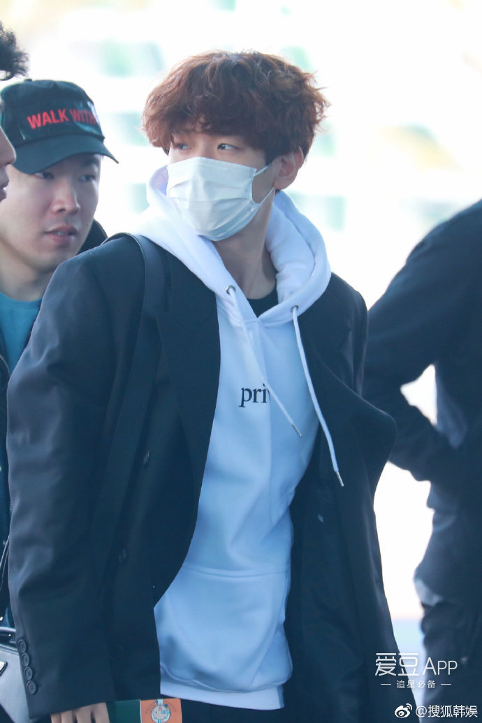 [EXO][新聞]190225 嘴角微揚笑的時候會讓人心動的鐘大，被評為「嘴角美男」！