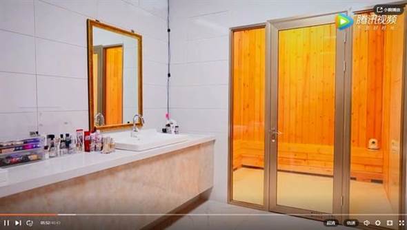 【最美妃子Super豪宅內部大曝光!】客廳是小型遊樂園,浴室大到會迷路?!網哭:廁所都買不起~