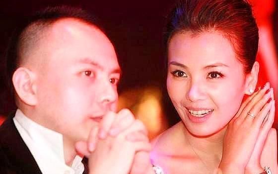 幫劉濤還清3億債務的師父，56歲成圈中大姐，趙本山都禮讓三分