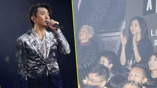 鄭伊健在台上賣力唱歌，老婆蒙嘉慧在台下支持，她40歲找到真愛，如今瘦身成功重回顏值巔峰！