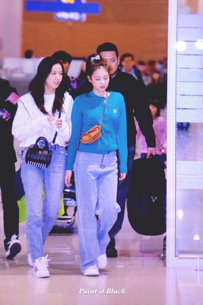 [BLACKPINK][新聞]190225 韓國solo新紀錄JENNIE《SOLO》舞蹈版視頻油管播放量破億！