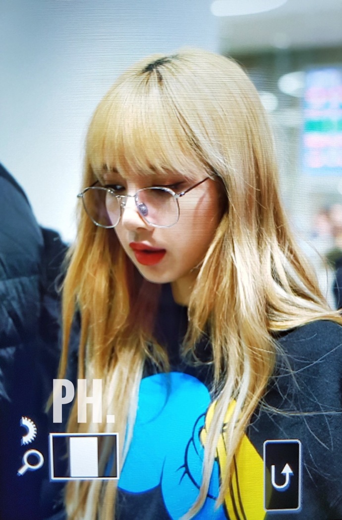 [BLACKPINK][新聞]190225 韓國solo新紀錄JENNIE《SOLO》舞蹈版視頻油管播放量破億！