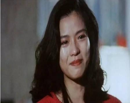 18歲走紅被金城武追求不屑一顧，48歲淒慘單身沒人娶！為餬口竟累到差點失明！