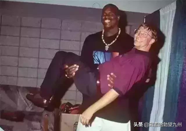 永遠不會重來的合影，網友：每一張都是經典! 