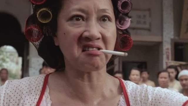 「包租婆」說她年輕時是校花，本以為開玩笑，看到照片後，我信了