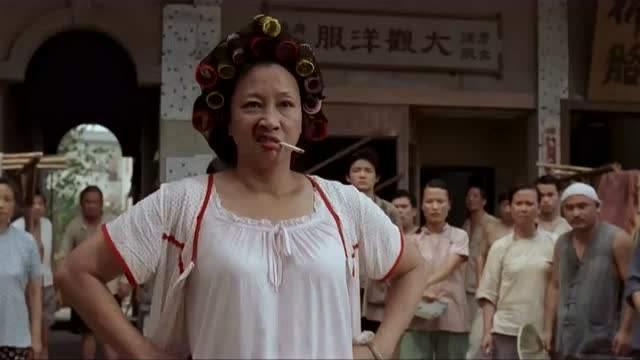 「包租婆」說她年輕時是校花，本以為開玩笑，看到照片後，我信了