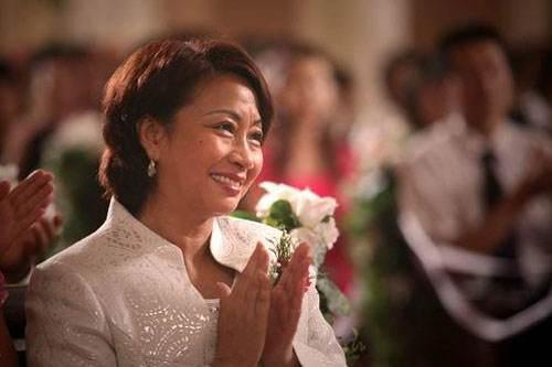 「包租婆」說她年輕時是校花，本以為開玩笑，看到照片後，我信了