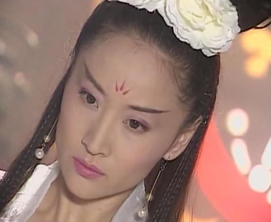  她是馬景濤最愛女人，也是曾國城最想挽回的女人！美艷勝鍾麗緹，但52歲仍淒慘單身度日！