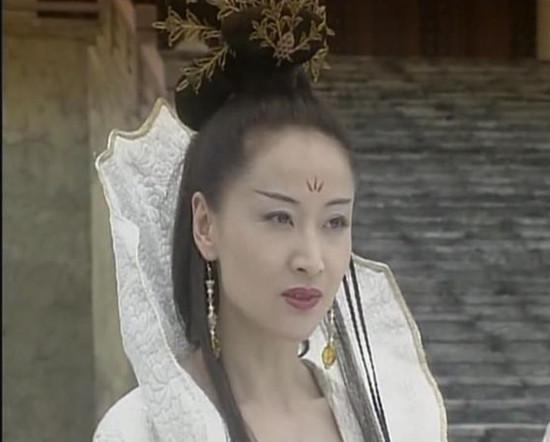  她是馬景濤最愛女人，也是曾國城最想挽回的女人！美艷勝鍾麗緹，但52歲仍淒慘單身度日！
