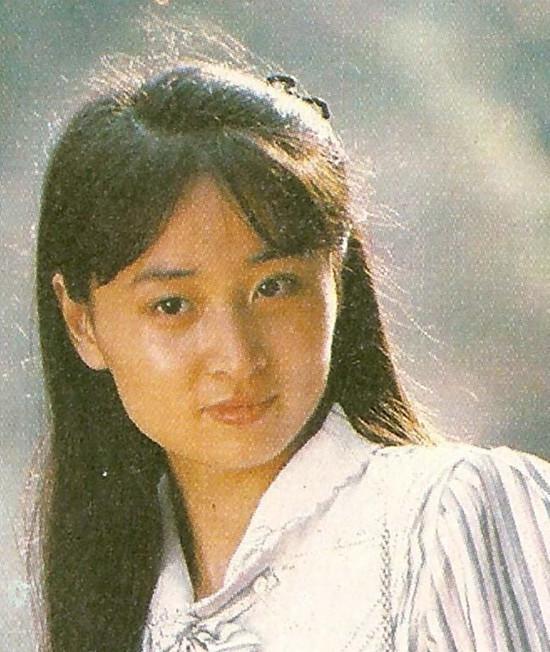  她是馬景濤最愛女人，也是曾國城最想挽回的女人！美艷勝鍾麗緹，但52歲仍淒慘單身度日！