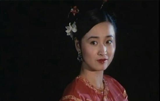  她是馬景濤最愛女人，也是曾國城最想挽回的女人！美艷勝鍾麗緹，但52歲仍淒慘單身度日！