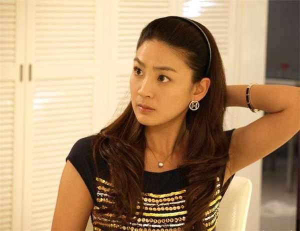 小時候你一定看過她！被封「史上最惡毒女人」，拋棄林志穎搶劉濤男人！如今40歲過這樣生活！