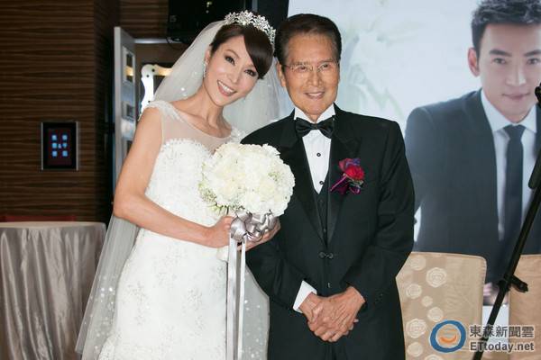 76歲石英「4年沒接八點檔」健康狀況曝光　16年前「兒子捐肝救父」他淚謝慶重生
