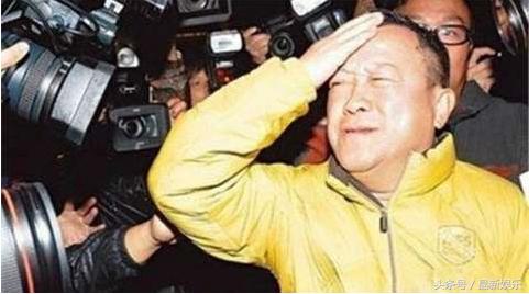 向華強曾讓成龍下跪，敢打劉德華曾志偉，卻不敢惹這四人