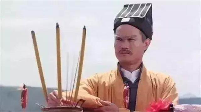 這兩部香港鬼片：幕後的故事超「靈異」，主角得抑鬱症，攝影師老婆流產，這難道都是巧合嗎