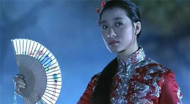 這兩部香港鬼片：幕後的故事超「靈異」，主角得抑鬱症，攝影師老婆流產，這難道都是巧合嗎
