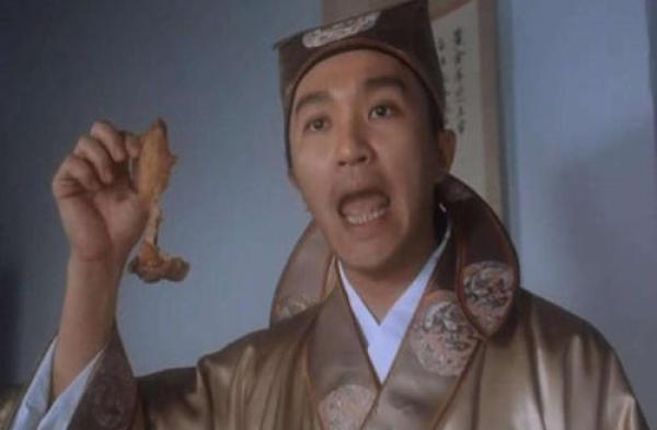 周星馳請王寶強吃飯，看到吃的菜後，王寶強直呼：打擾了！