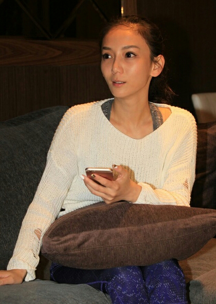 藝人女模跨國賣淫，這8人坦承陪睡！到底有誰出國陪睡？答案即將揭曉！