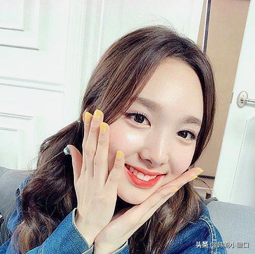 假裝忙內的TWICE，和假裝大姐的ITZY！誰才是JYP的忙內團？