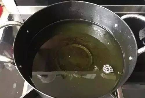 豬肉豆腐丸子，外酥里嫩，好吃又好做，做一盤瞬間就沒了