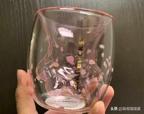 貓爪杯是何方神聖？被炒到天價，倒入牛奶後太驚艷！