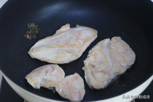 比牛肉便宜，比豬肉好吃，做法簡單，香嫩多汁，春天吃最好