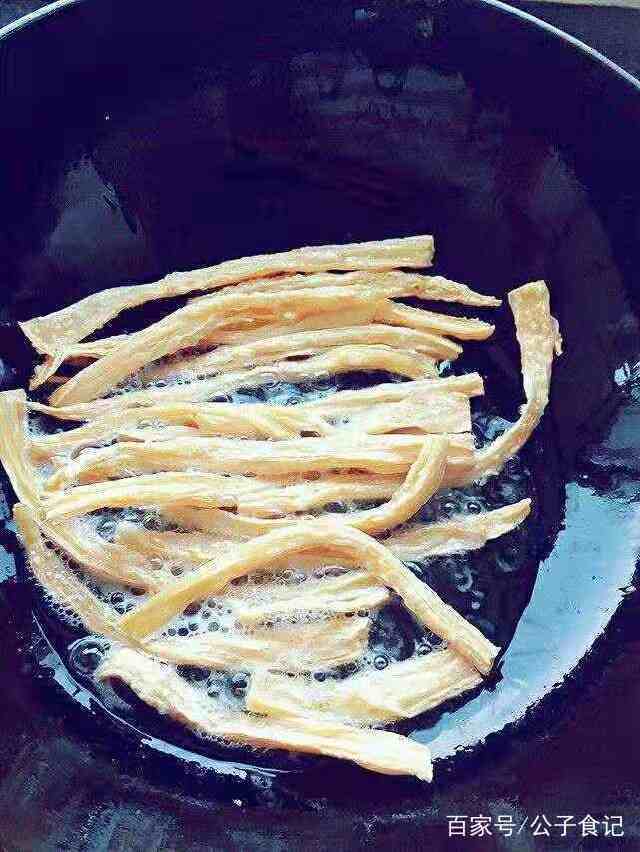 辣條不要出去買，自己在家做，0添加0失敗，麻辣鮮香，好吃又解饞