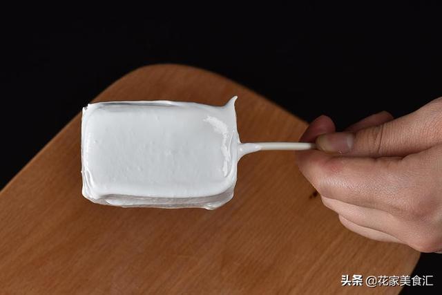 烤棉花糖冰淇淋，網紅新做法，在家周末可以做喔！