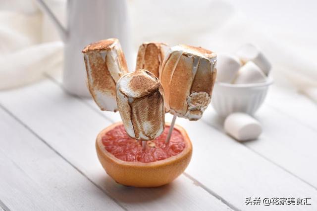烤棉花糖冰淇淋，網紅新做法，在家周末可以做喔！