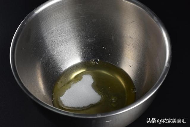 烤棉花糖冰淇淋，網紅新做法，在家周末可以做喔！