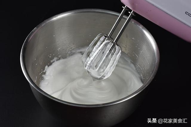 烤棉花糖冰淇淋，網紅新做法，在家周末可以做喔！