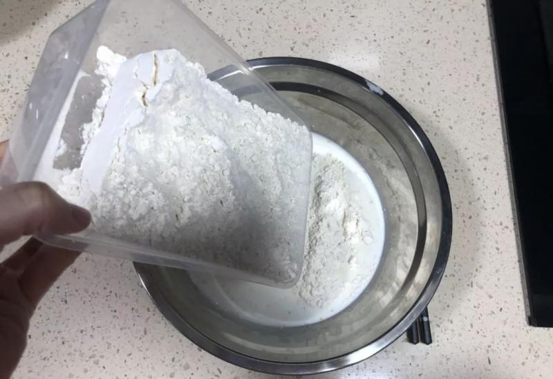 一口爆漿包！沒想到吧，饅頭還能吃成網紅款！ 