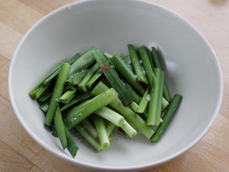 韭菜，農村人這樣做，大魚大肉都不換，無視排毒壯陽之功，只圖春之鮮