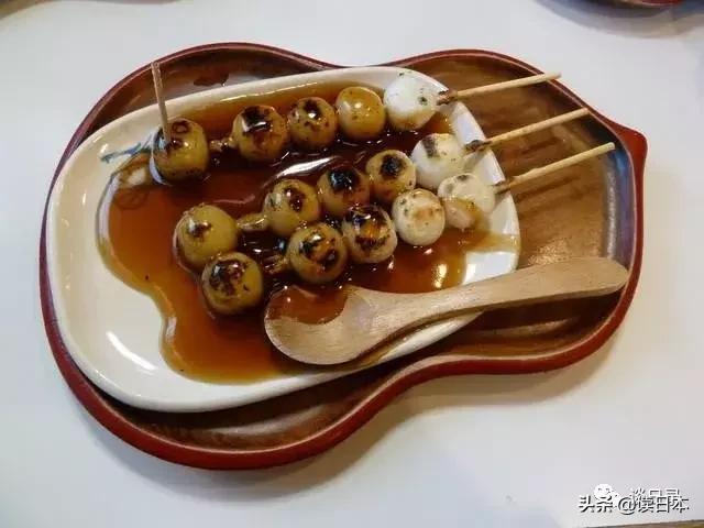 日本的和果子，充滿了東方的禪意與審美情趣，堪稱「點心的傑作」