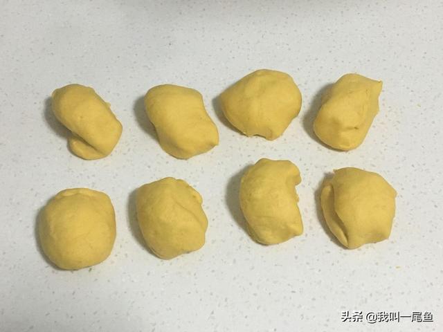 這個麵食鬆軟養胃，每次一出鍋，女兒連吃三個也不過癮